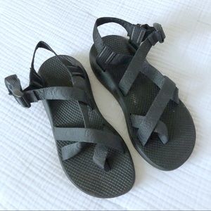 Hiking Water Chacos Z/Cloud 2 Sandals with Gum Sole in Black size 40